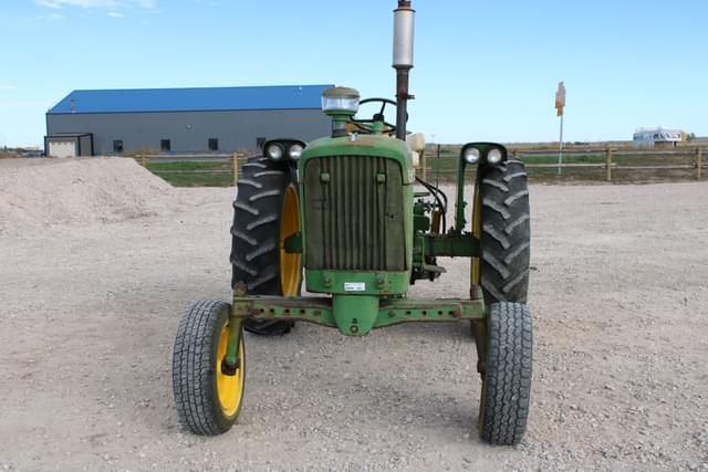 Image of John Deere 2010 equipment image 1