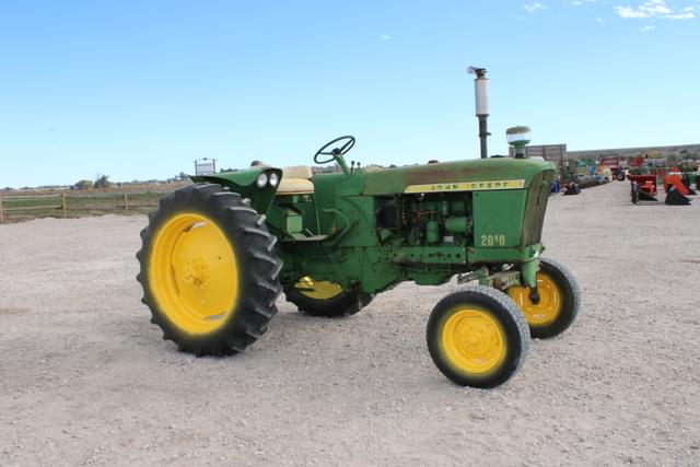 Image of John Deere 2010 equipment image 2