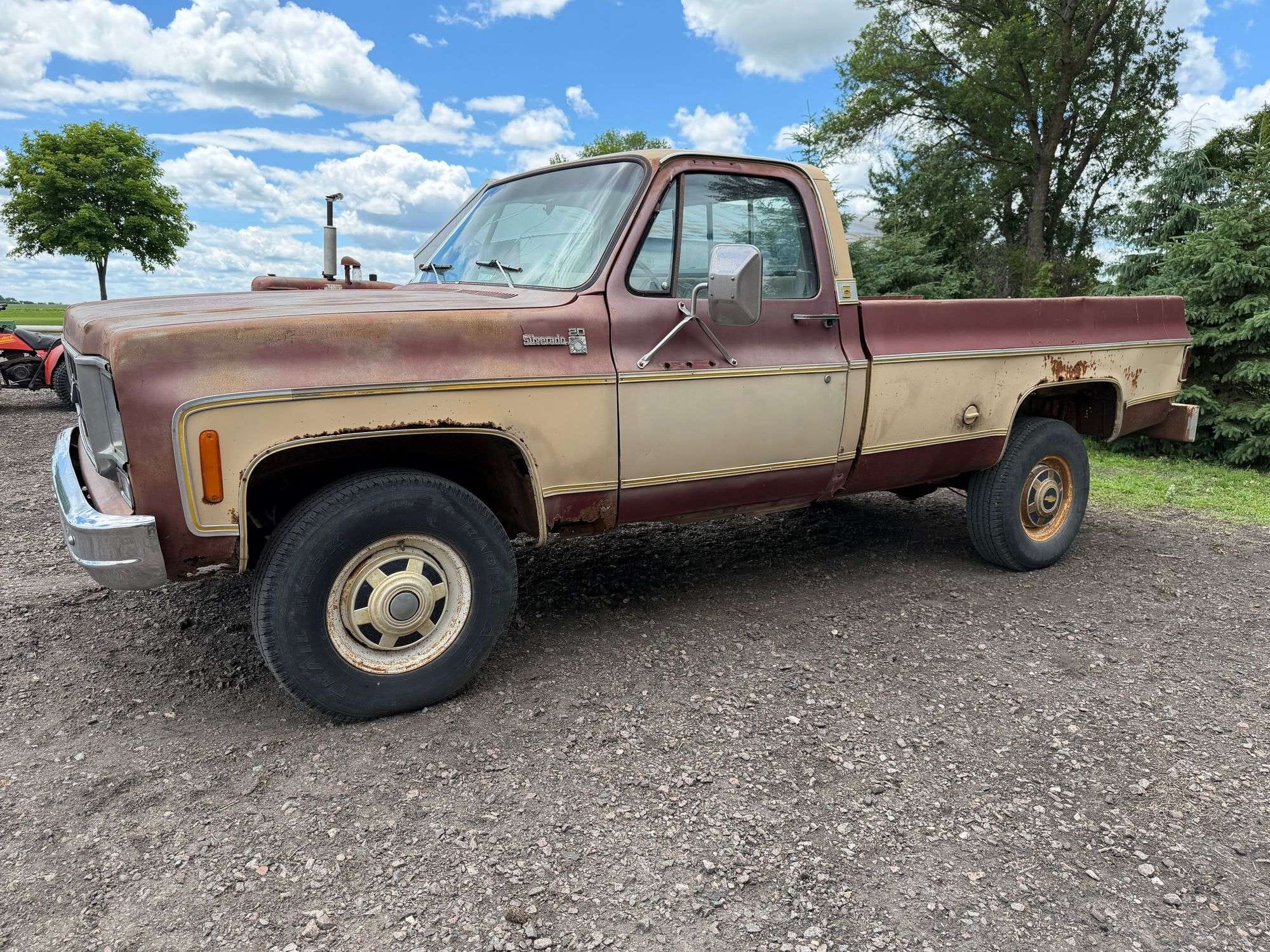 1977 Chevrolet C20 Equipment Image0