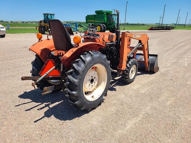 Image of Yanmar YM276 equipment image 2