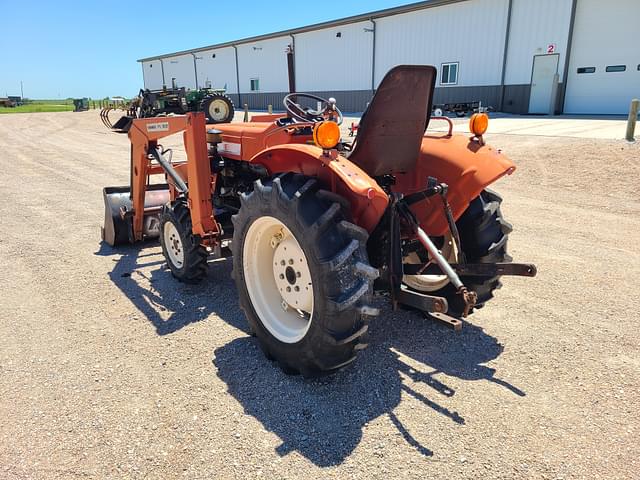 Image of Yanmar YM276 equipment image 3