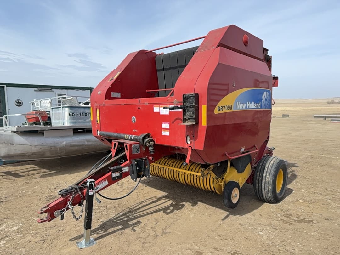 Image of New Holland BR7090 Primary image