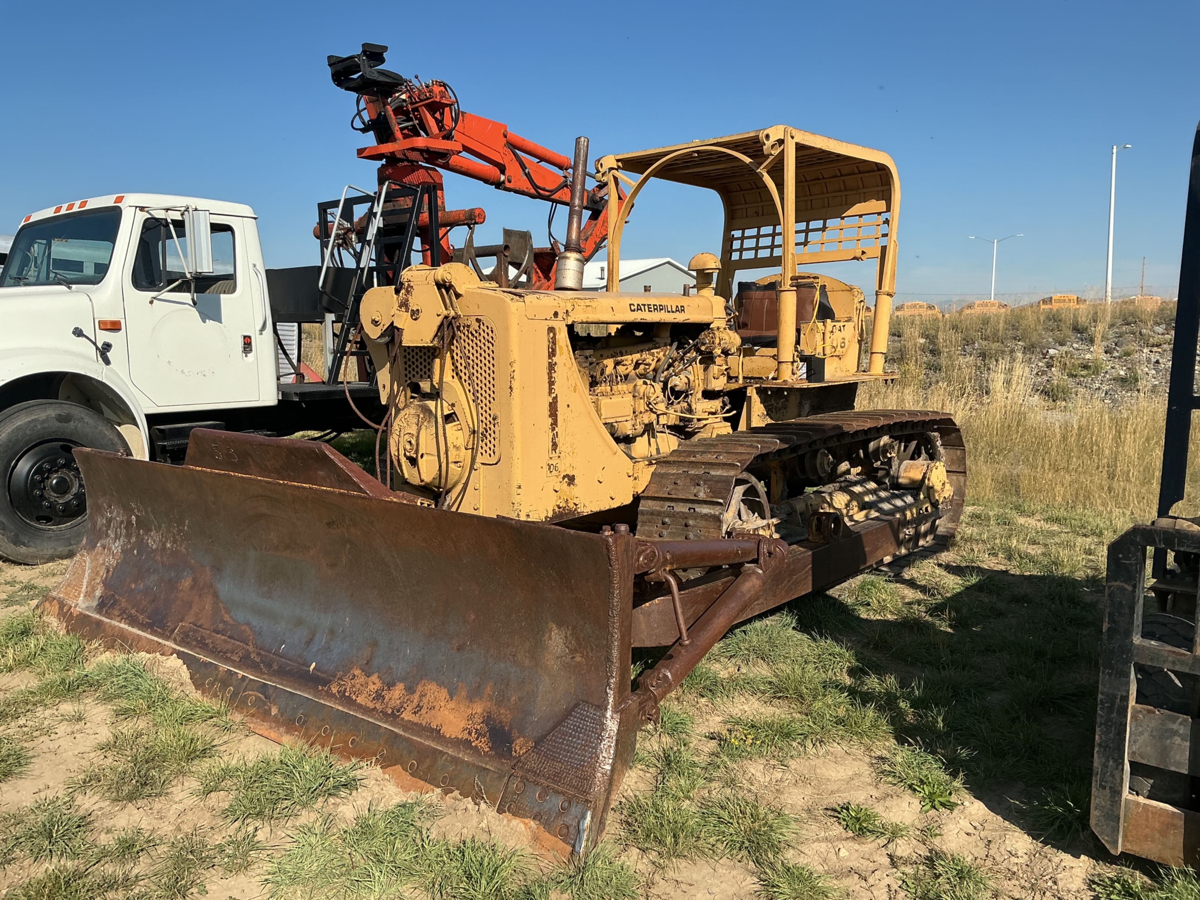 Caterpillar D6 Equipment Image0