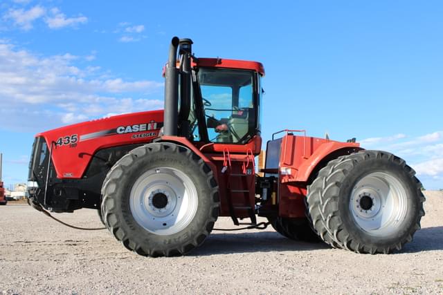 Image of Case IH Steiger 435 equipment image 1