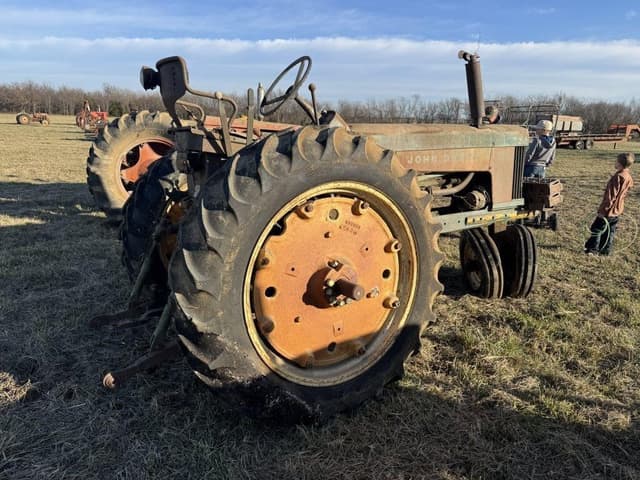 Image of John Deere 530 equipment image 3