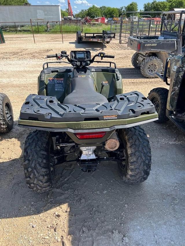 Image of Polaris Sportsman 570 equipment image 3
