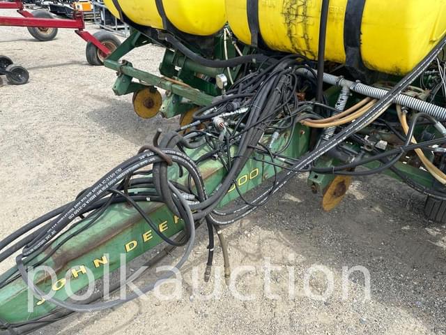 Image of John Deere 7000 equipment image 1