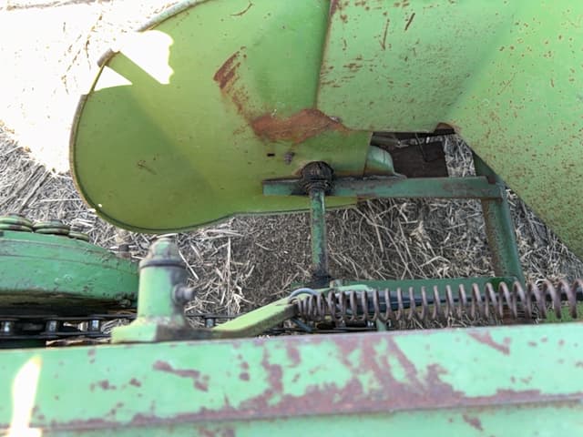 Image of John Deere 14T equipment image 4