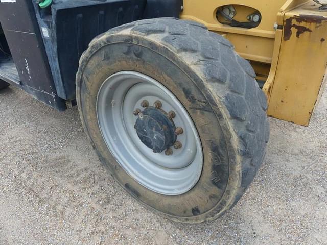 Image of Caterpillar TL642C equipment image 4