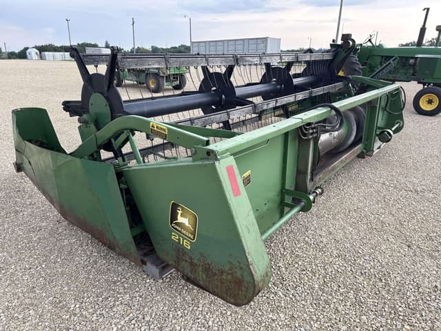 Image of John Deere 216 equipment image 4