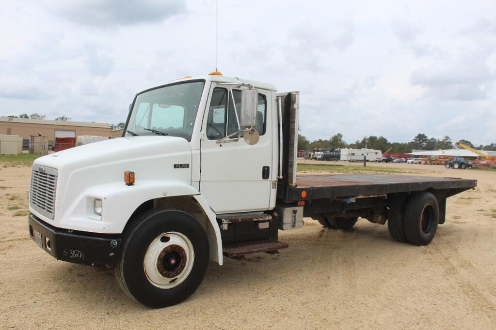 Main image Freightliner FL70