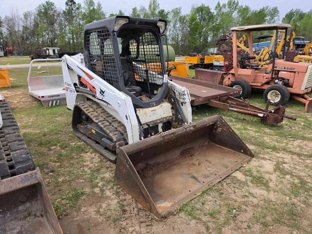 Image of Bobcat T450 equipment image 3