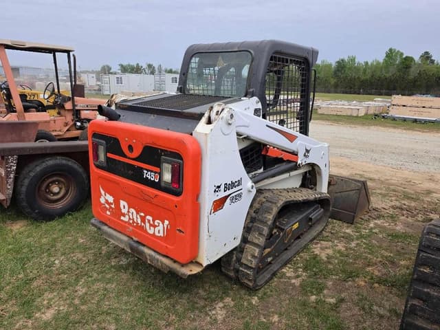 Image of Bobcat T450 equipment image 2