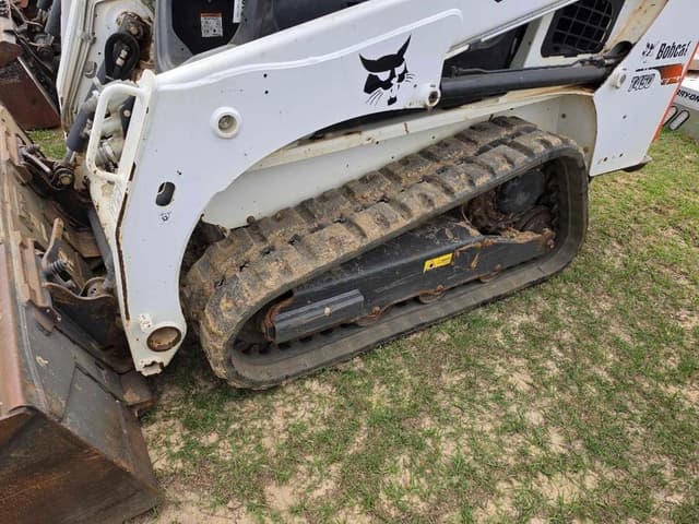 Image of Bobcat T450 equipment image 4