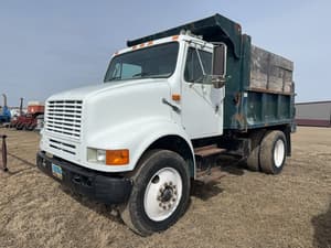 1993 International 810 Image
