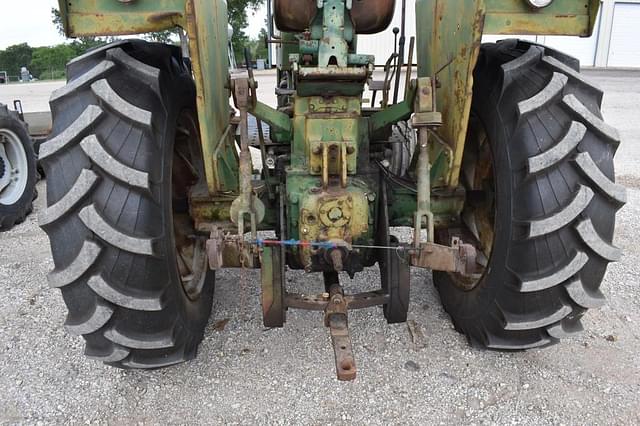 Image of Oliver 1850 equipment image 4