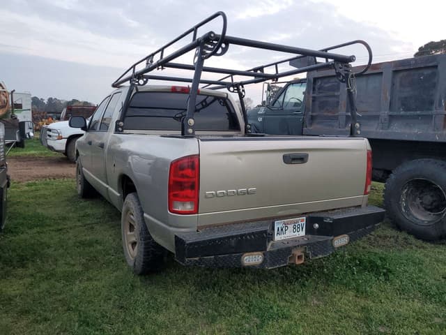 Image of Dodge Ram 1500 equipment image 1