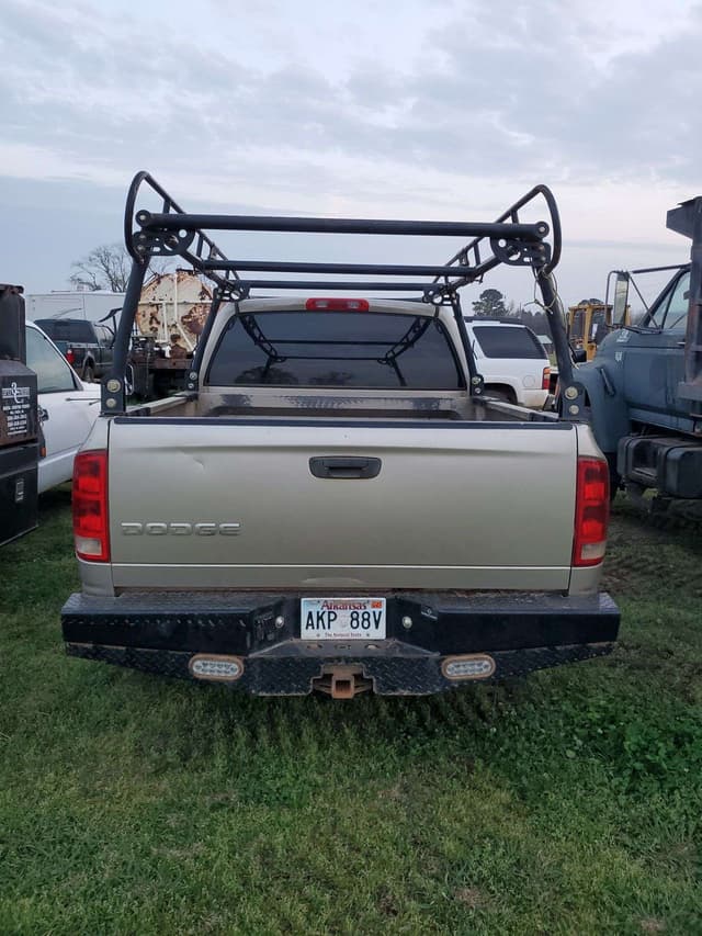 Image of Dodge Ram 1500 equipment image 4