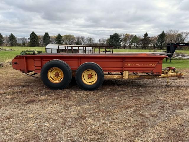 Image of New Holland S676 equipment image 3