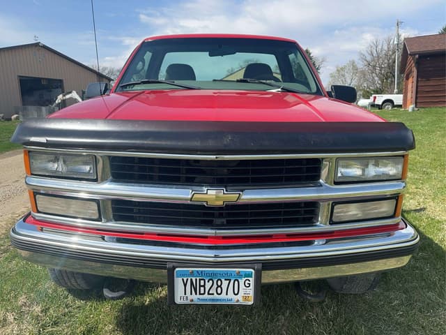 Image of Chevrolet 3500 equipment image 2