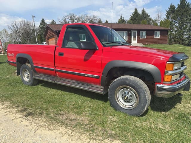 Image of Chevrolet 3500 equipment image 1