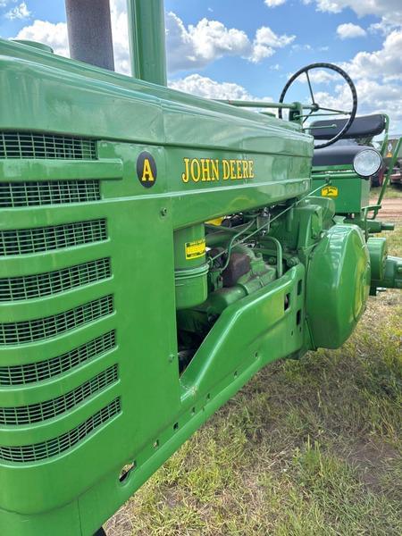 Image of John Deere A equipment image 3
