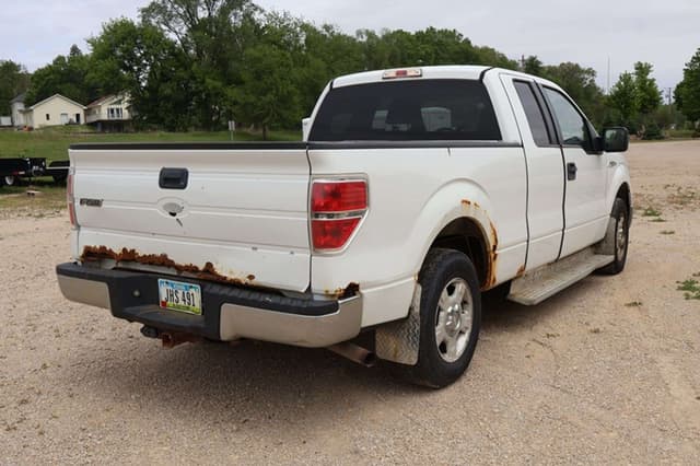 Image of Ford F-150 equipment image 2