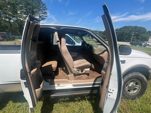 Image of Ford F-150 equipment image 4