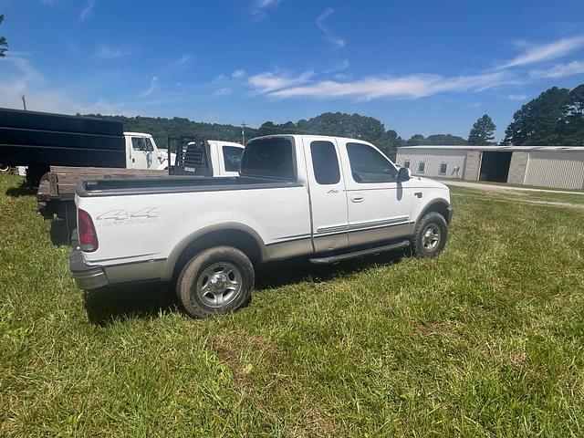 Image of Ford F-150 equipment image 2