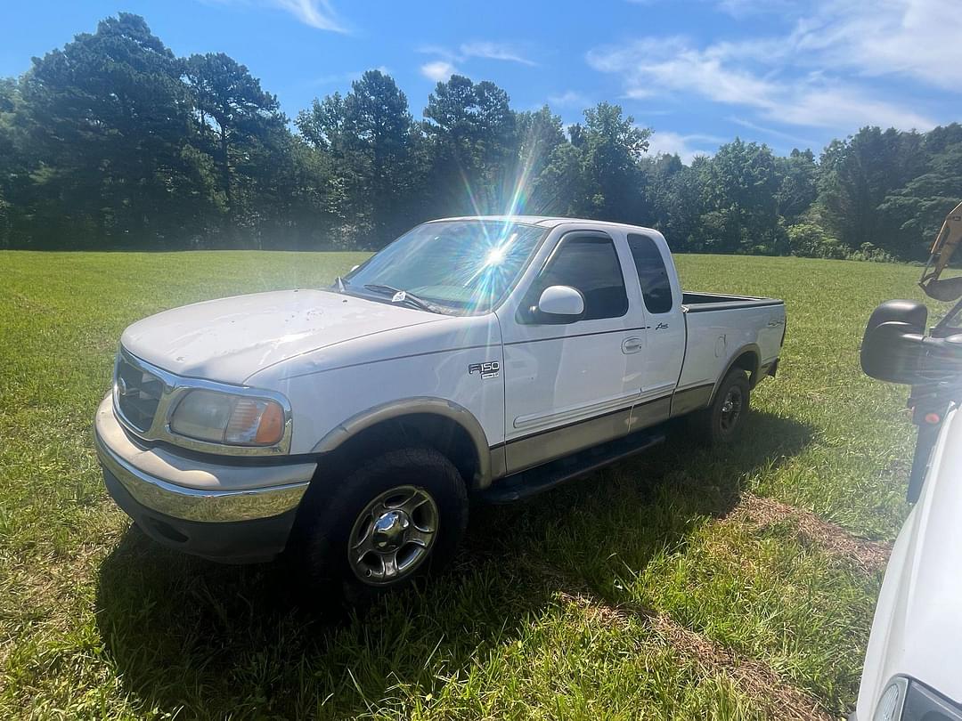 Image of Ford F-150 Primary image