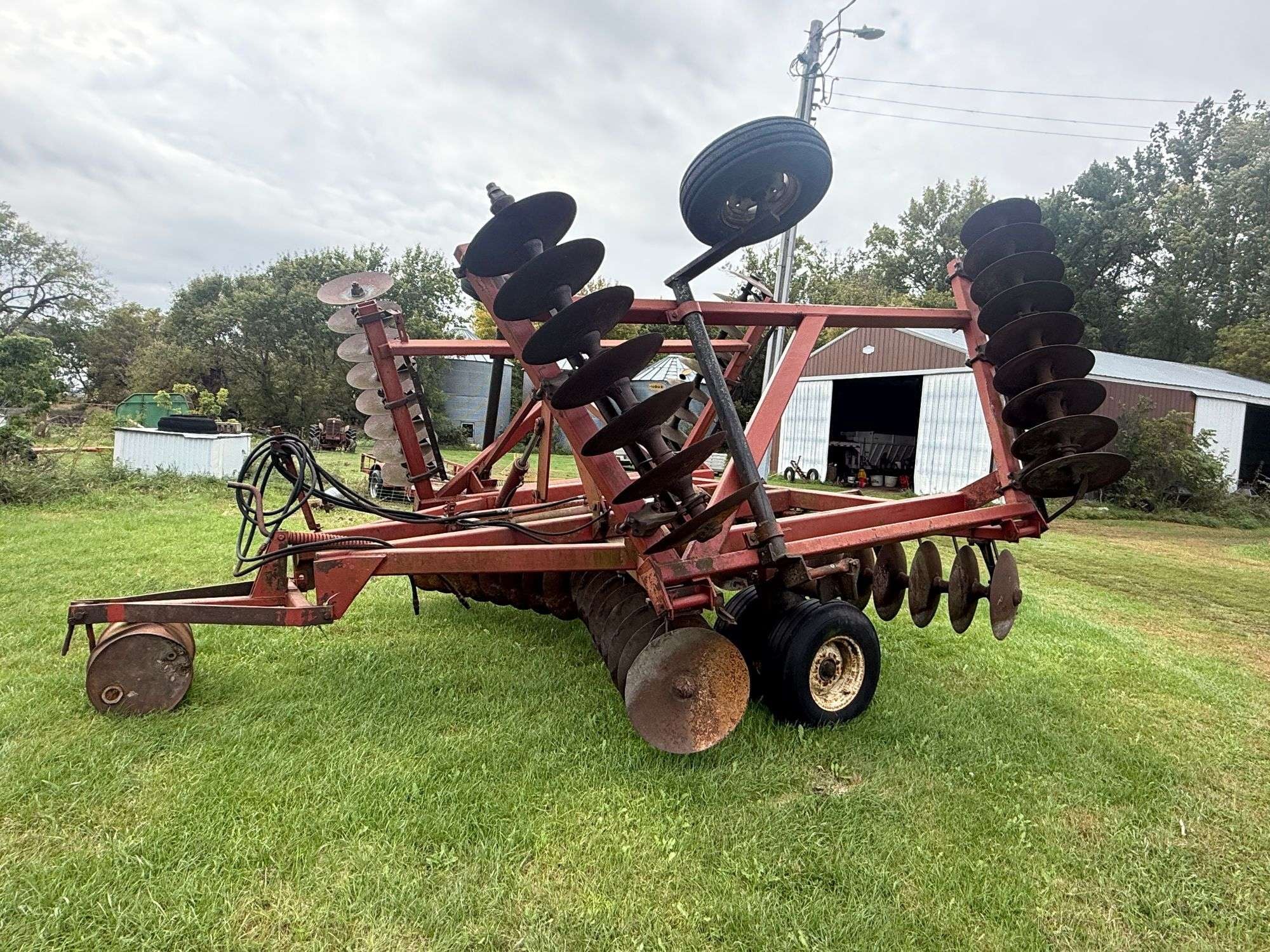 International Harvester 490 Equipment Image0