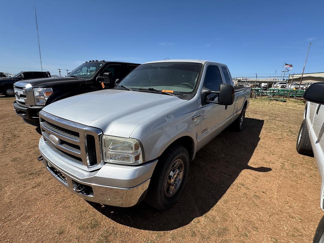 Image of Ford F-250 Primary image