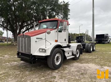Main image Kenworth T800