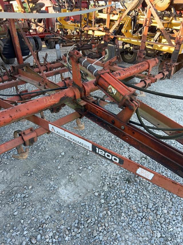 Image of Allis Chalmers 1200 equipment image 2