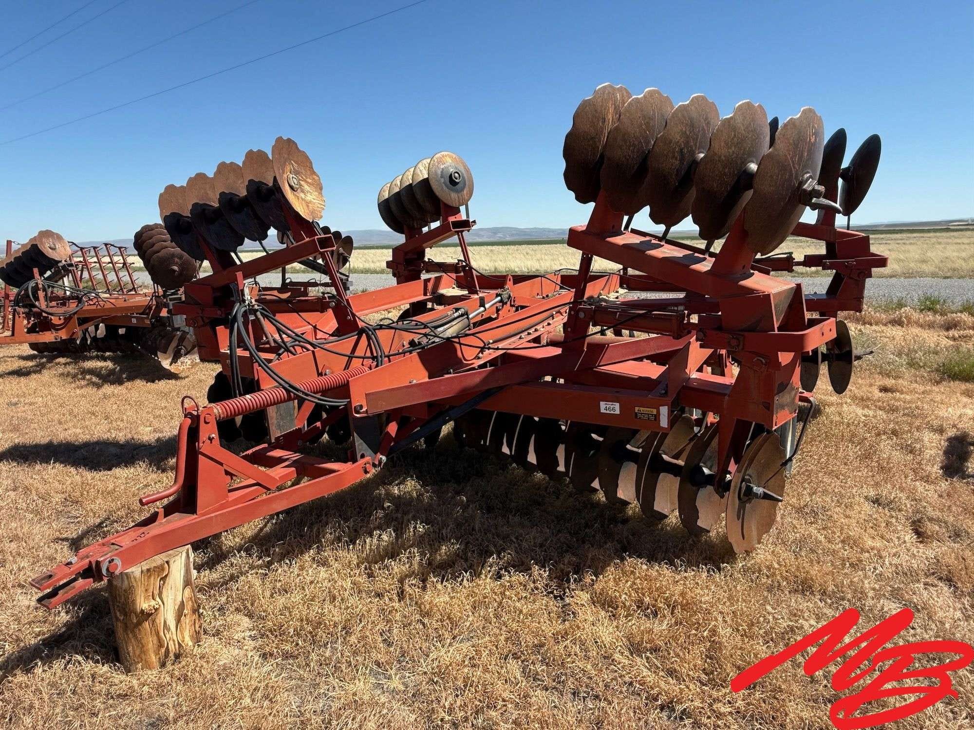 International Harvester 485 Equipment Image0