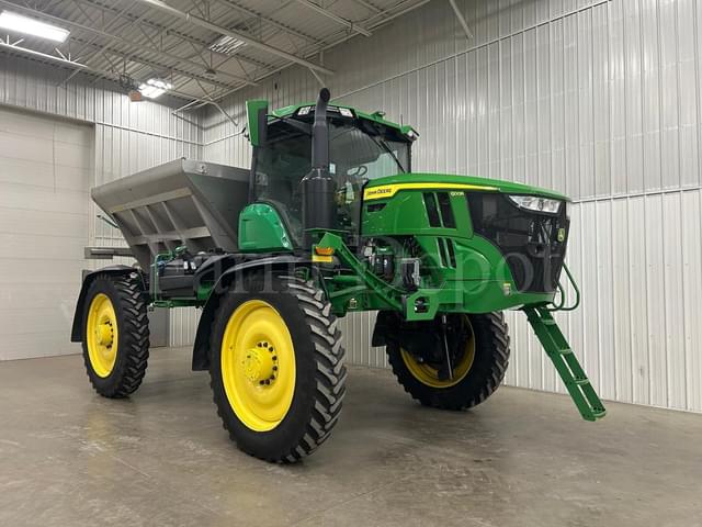Image of John Deere 600R equipment image 3