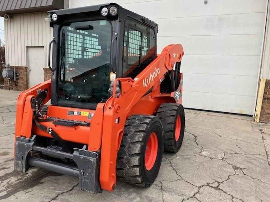 Image of Kubota SSV75 Primary image