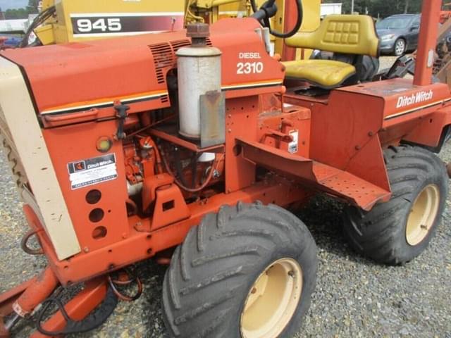 Image of Ditch Witch 2310 equipment image 3
