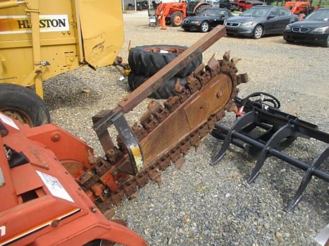 Image of Ditch Witch 2310 equipment image 4