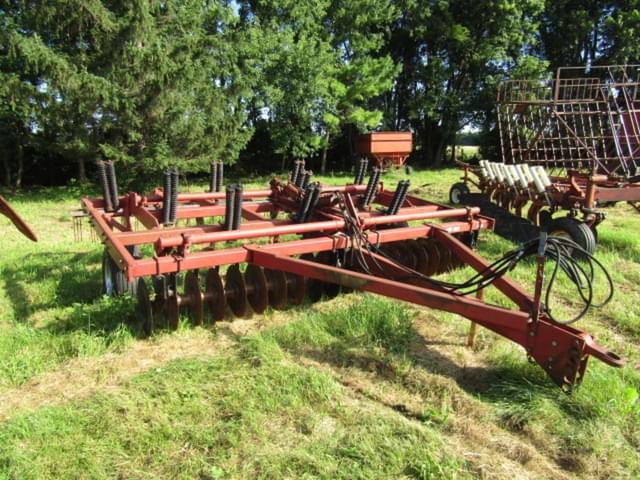 Image of International Harvester 6500 equipment image 1