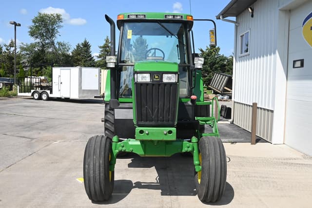 Image of John Deere 7610 equipment image 3