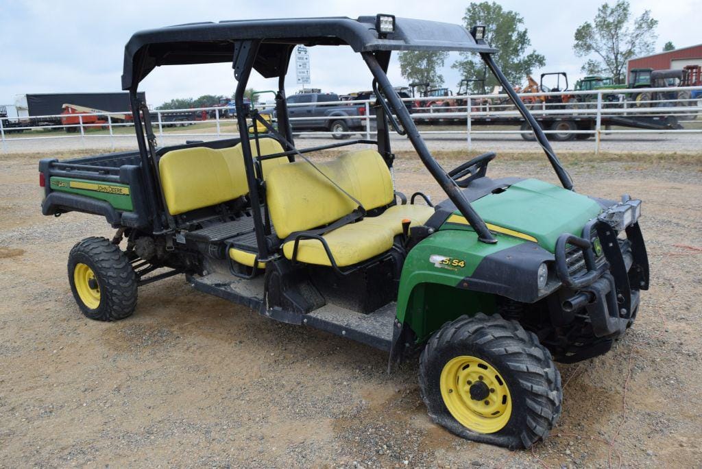 Main image John Deere Gator XUV 825i