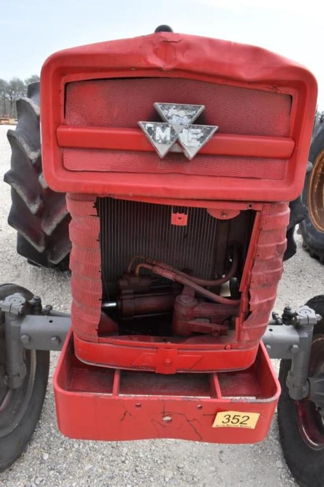 Image of Massey Ferguson 165 equipment image 2
