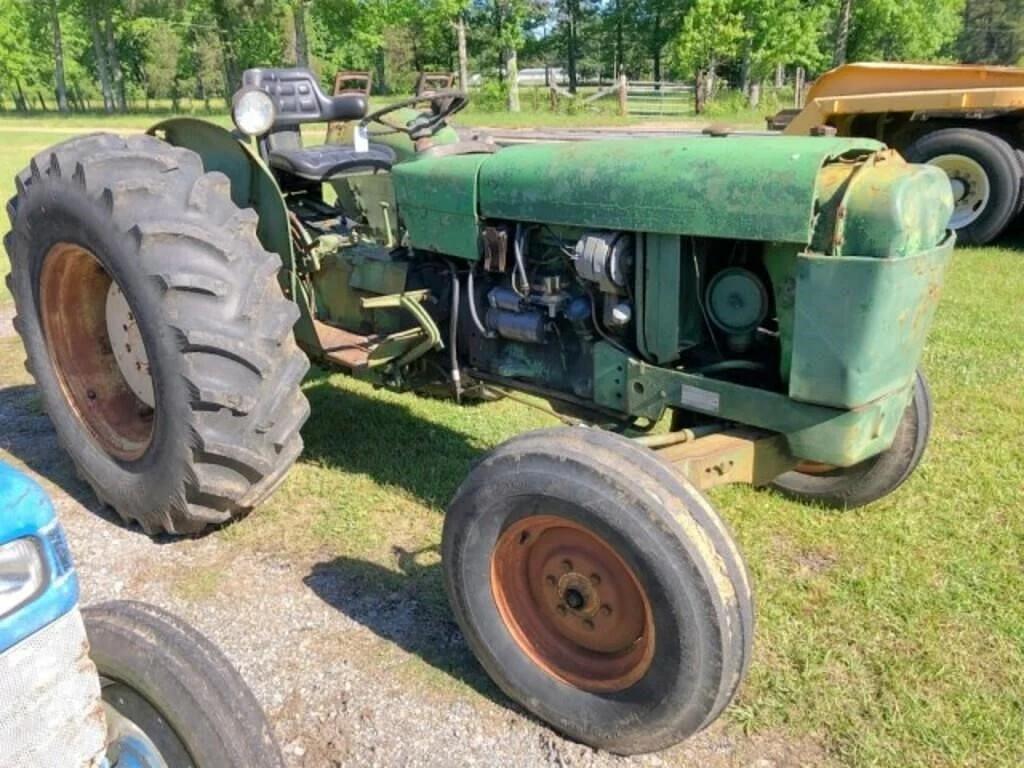 Image of John Deere 2240 Primary image