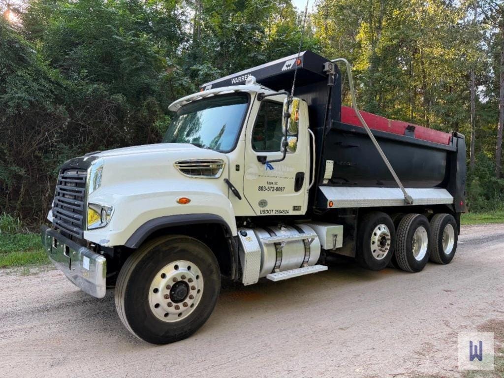 2019 Freightliner 114SD Equipment Image0
