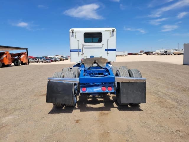 Image of Peterbilt 378 equipment image 3