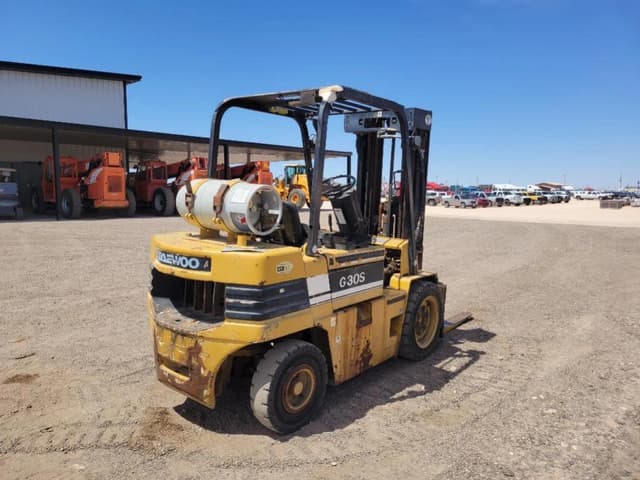 Image of Daewoo G30S equipment image 4