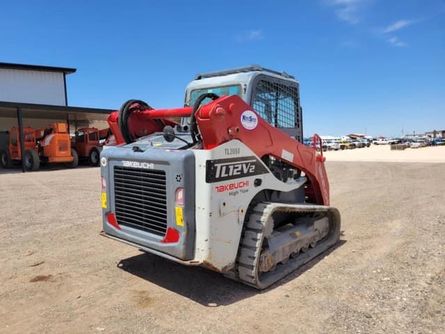 Image of Takeuchi TL12V2 equipment image 4