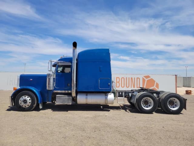 Image of Peterbilt 379 equipment image 1