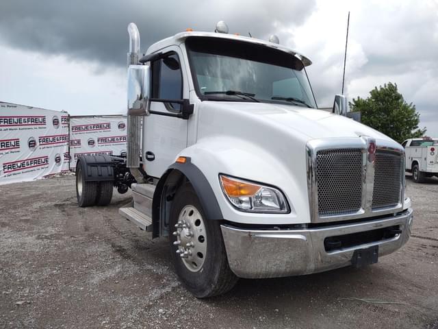 Image of Kenworth T380 equipment image 2